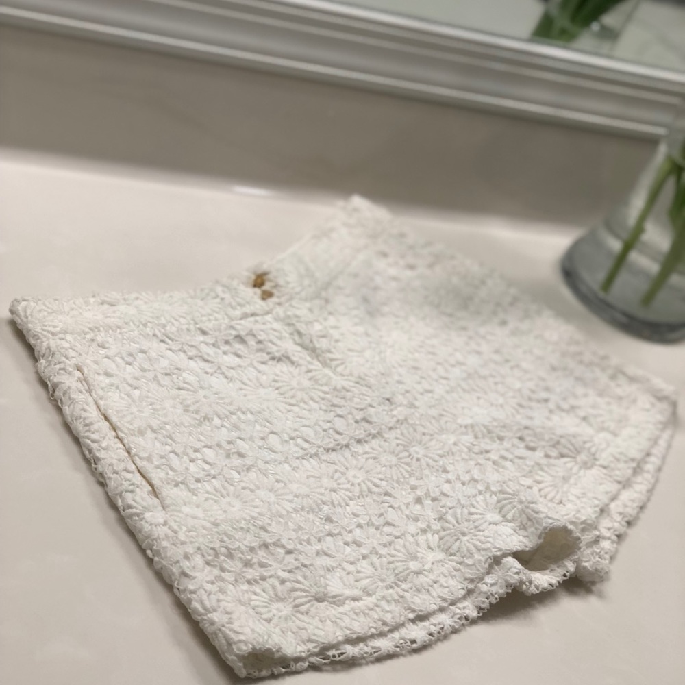 ZARA White Lace Shorts